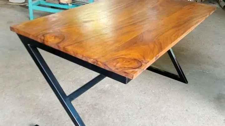 Fábricacion de mobiliarios de metal y madera 